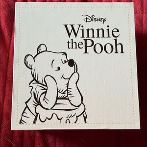 Disney Winnie the Pooh adorable watch 🥰
